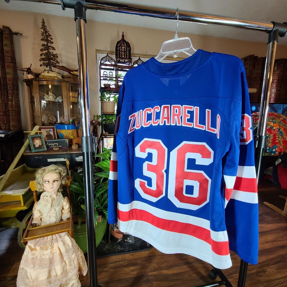 Mats Zuccarello New York Rangers Fanatics Jersey - Picture 4 of 8